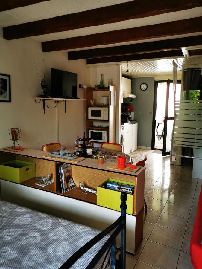 ヴィッテル Studio Tres Agreable Totalement Independant Dans Maison Avec Cour Sans Vis A Visヴィラ エクステリア 写真